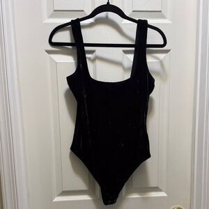 Good American Black Velvet Scoop Neck Bodysuit